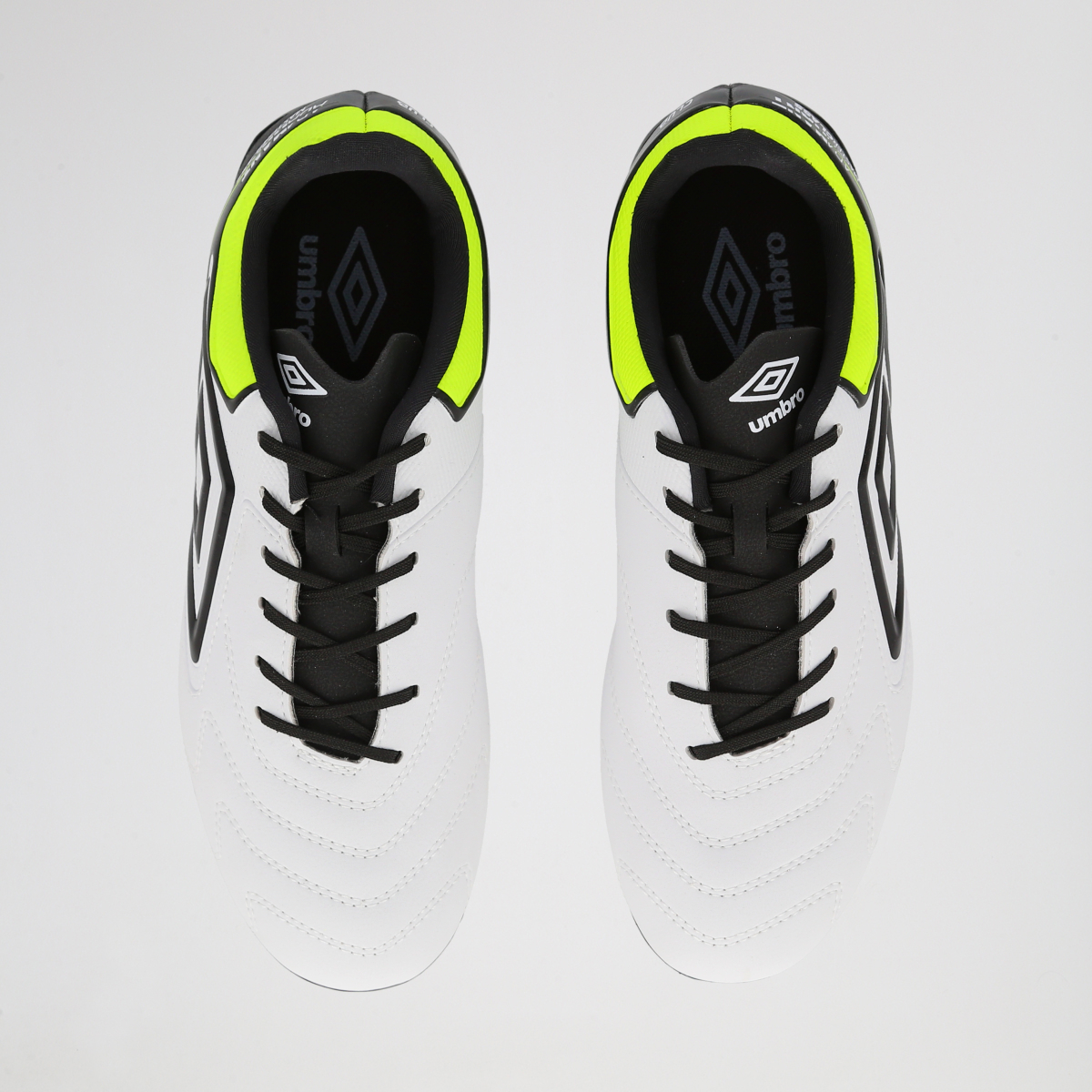 Botines Fútbol Umbro Adamant Master Class Club Campo Hombre,  image number null